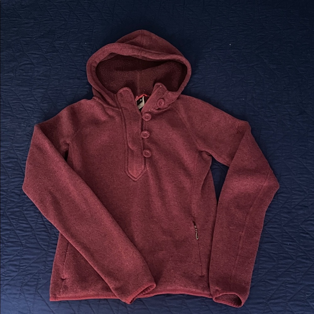 Women’s North Face Hooded Sweater
